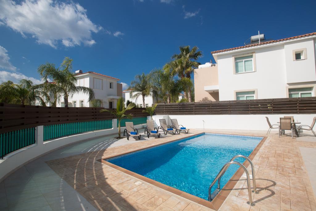 Halle Villa Protaras Habitación foto