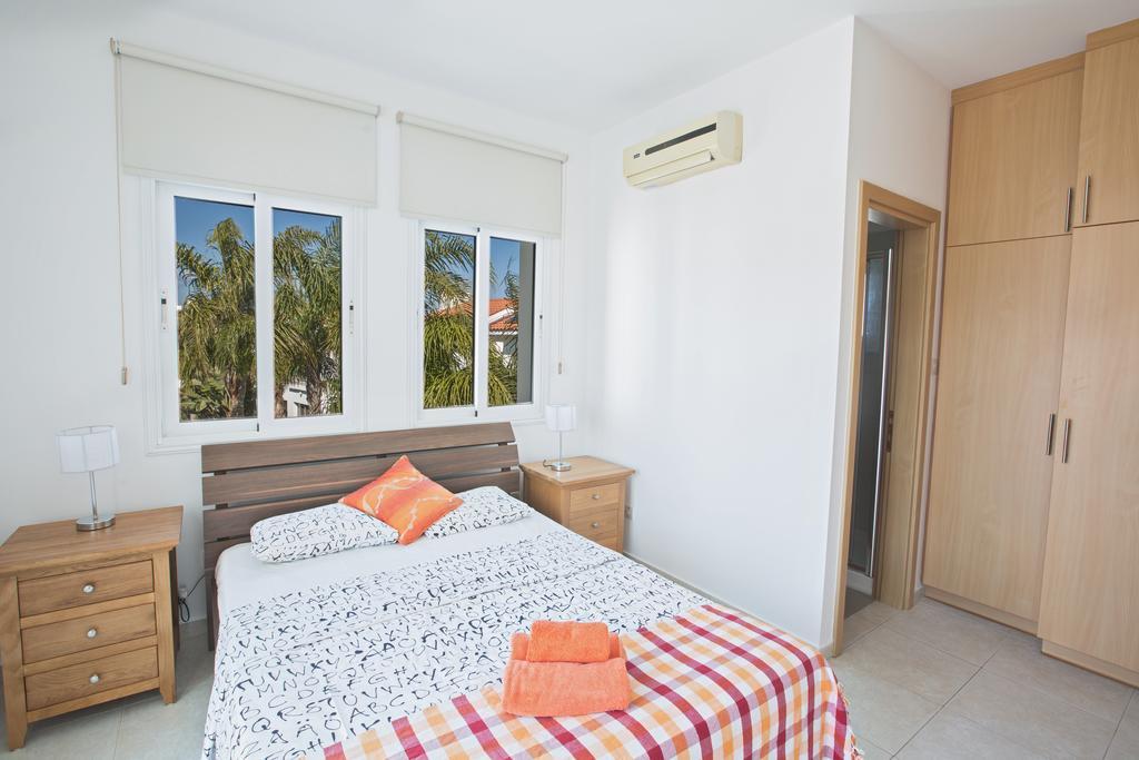 Halle Villa Protaras Habitación foto